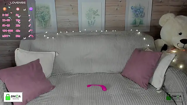 Queenymel's cam snapshot