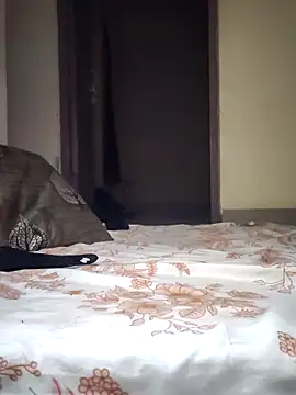 Love_bitsss's cam snapshot