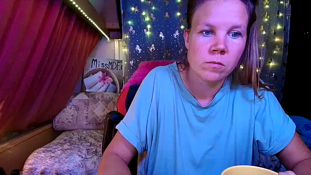 CallMeMaria's cam snapshot