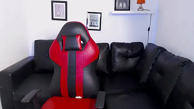 Giselle_Max's cam snapshot