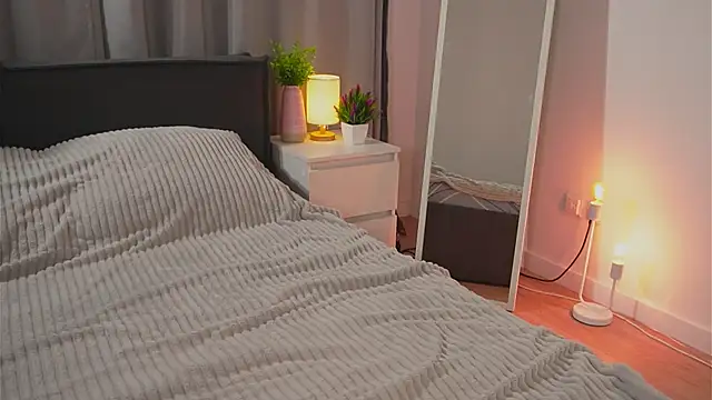 purrpie's cam snapshot