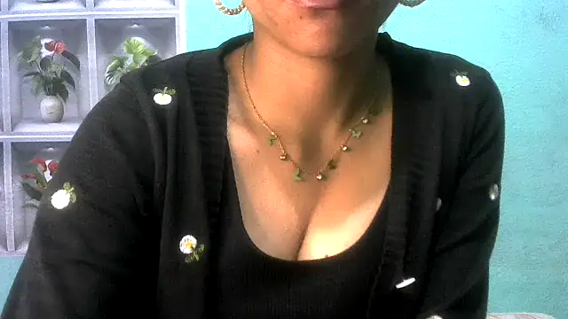 nanhi_munni's cam snapshot