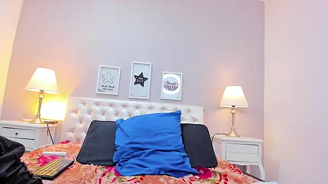 megan_loviitz's cam snapshot