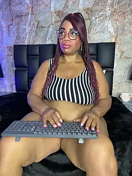 AranzalatinBlaks1's cam snapshot