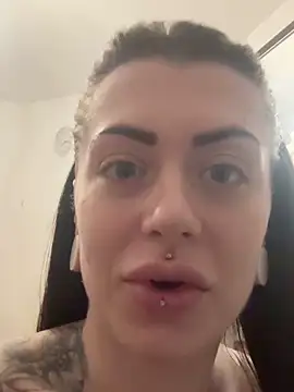 Barbie_1312's cam snapshot