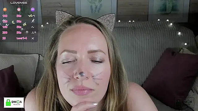 Queenymel's cam snapshot