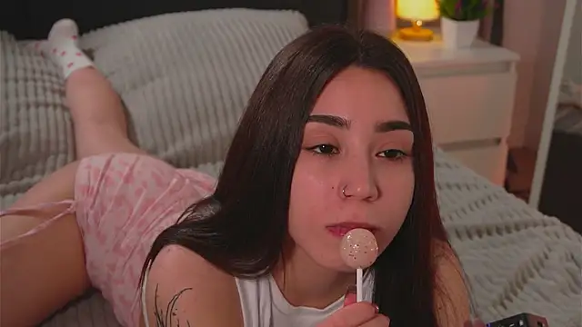 purrpie's cam snapshot