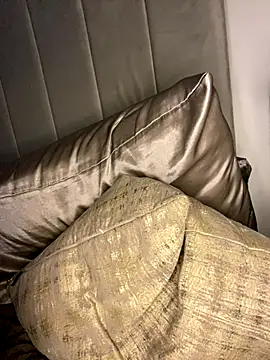 MaisieMae's cam snapshot