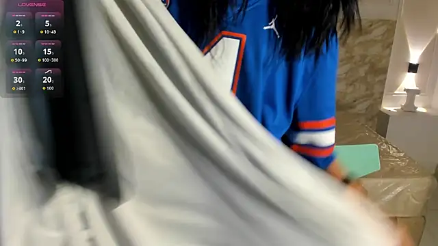 LyraFrost1's cam snapshot