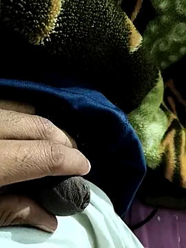 its__aaru's cam snapshot