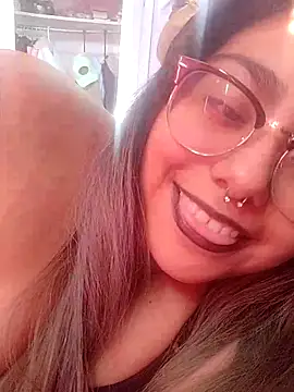 Lovelyrainn's cam snapshot