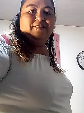 curvy_diva_'s cam snapshot