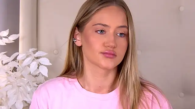 ur_wet_dreams's cam snapshot