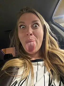 Sweet___Emily live sex cam