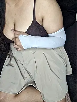 linishaltelugugirl's cam snapshot