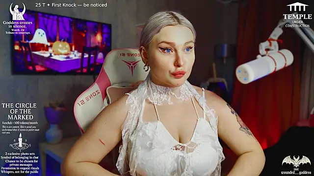 Wounded_Goddess_'s cam snapshot