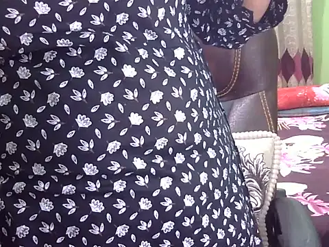 BengaliQueenStar's cam snapshot