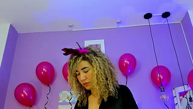 Charlotte11-11's cam snapshot