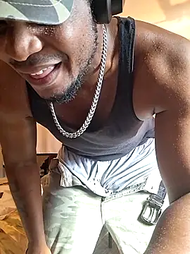 KeYBuMp323 live sex cam