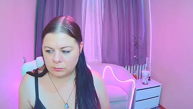 BritneyRaine's cam snapshot