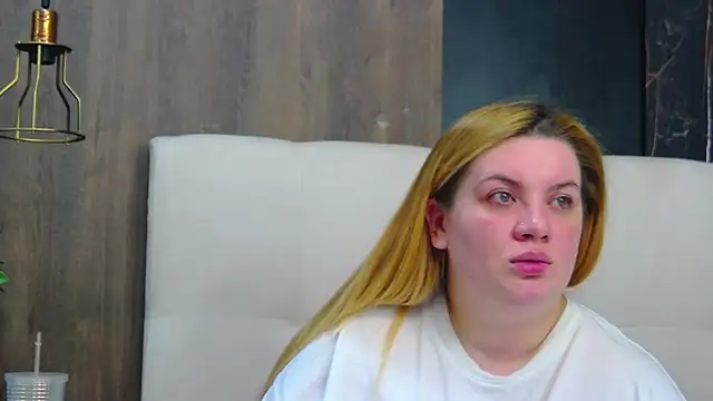 MelanieBrownn's cam snapshot