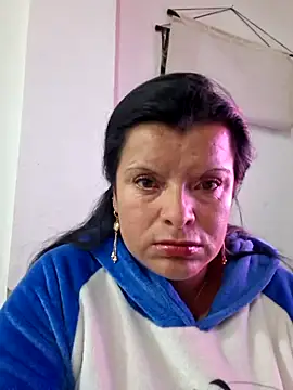 Hanna_Kieran's cam snapshot