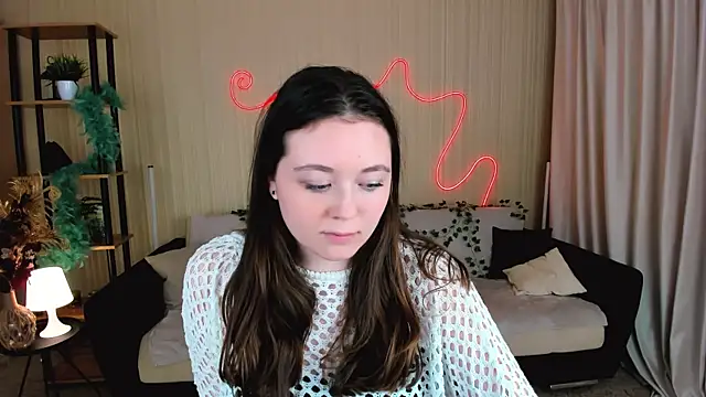 AlluringLookk's cam snapshot