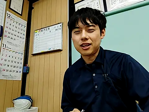 whitebriefboy's cam snapshot