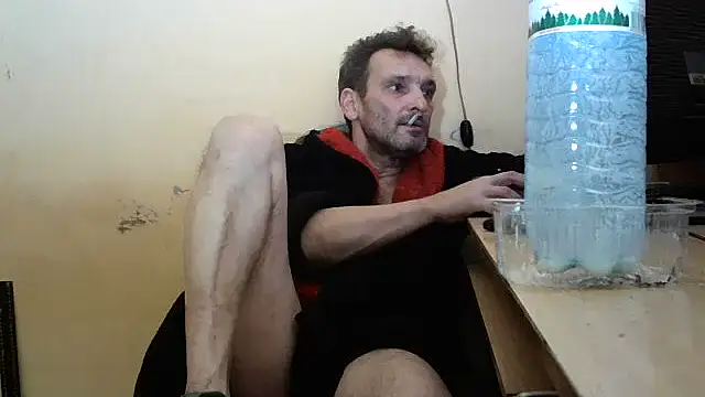 dundyFocus's cam snapshot