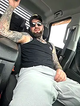 Beardedtattood live sex cam