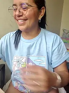 Miss__kendra_'s cam snapshot