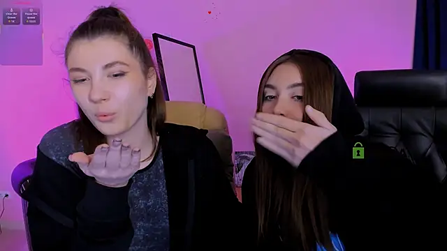 lissa_night's cam snapshot