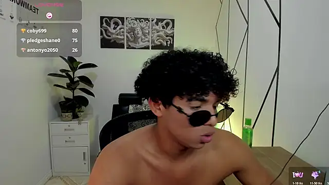 Noah_Smith04 live sex cam