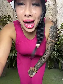 kiim_taaylor live sex cam