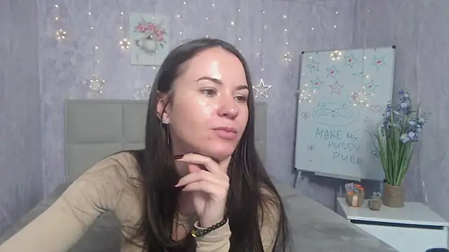 KaraCriegs's cam snapshot