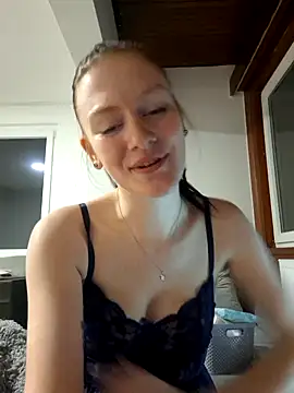 SweetAlice19's web cam