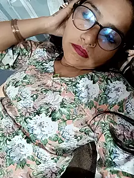 urvashi01224's cam snapshot