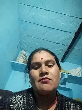 Chinki_pande's cam snapshot