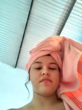 KattalellaGomez's cam snapshot