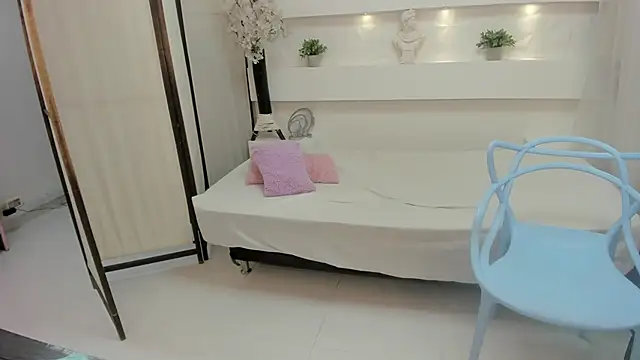 ValentinaRose4's cam snapshot