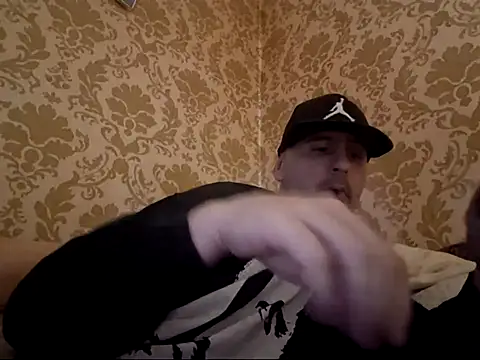 Basszos88i live sex cam