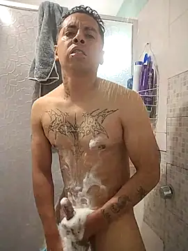 Izzyrockone's web cam