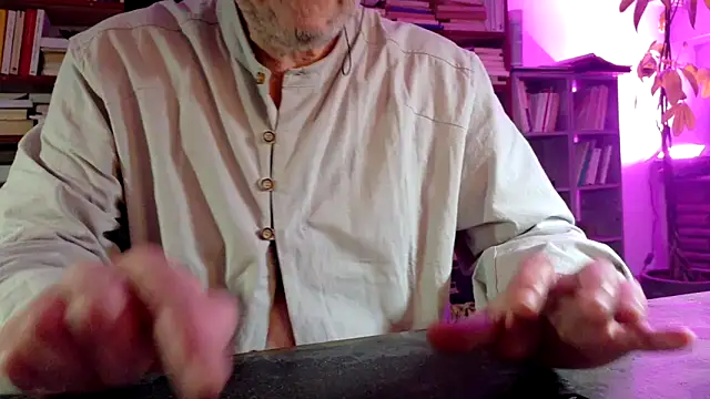 yvanbonar's cam snapshot