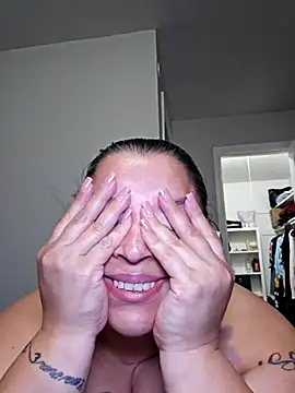 _SweetDsire_'s cam snapshot