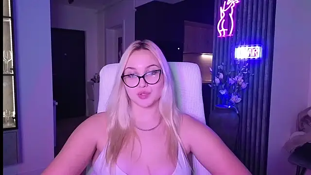 adrelaxina's cam snapshot