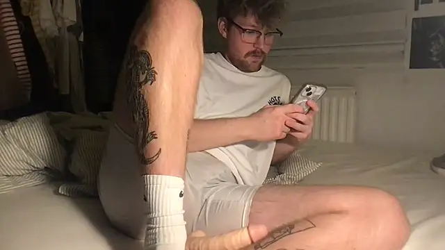 Angus80085's cam snapshot