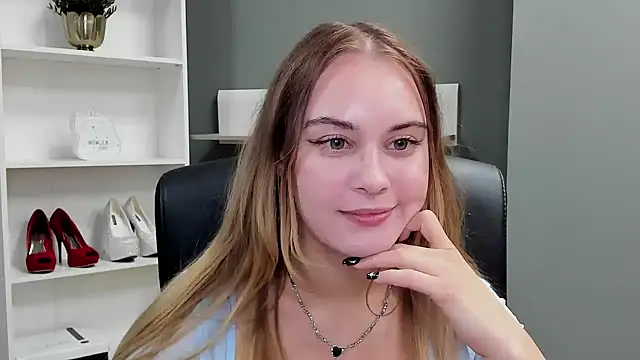 kitty_valeria's cam snapshot