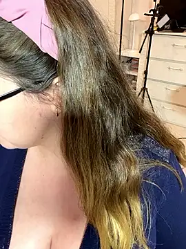 DienkaGreen's cam snapshot