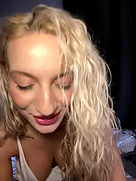 Ella_Charm live sex cam