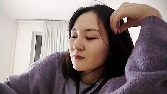 Lyndasilk's cam snapshot